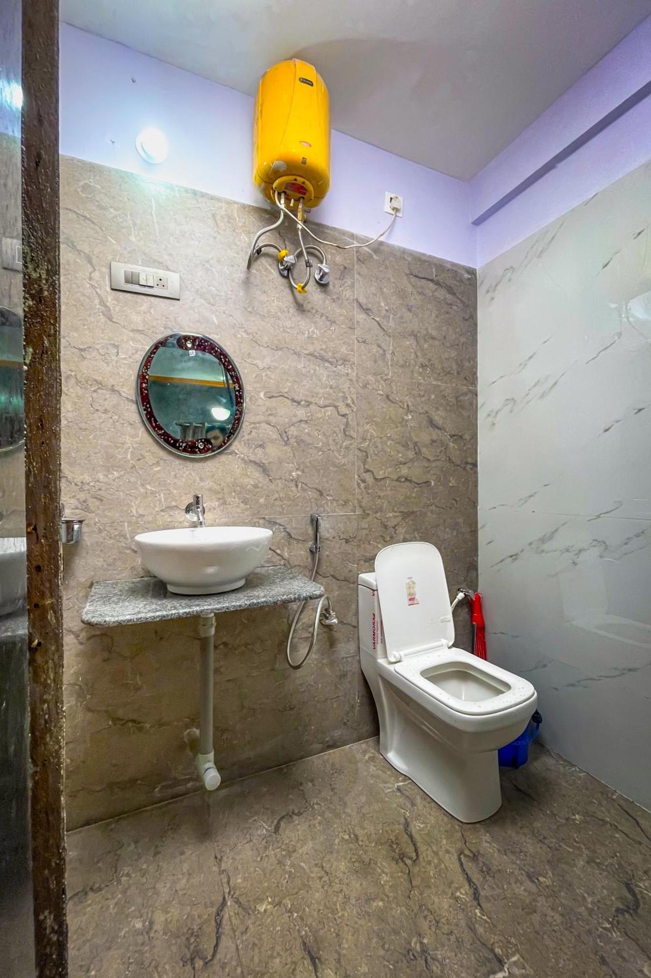 Bbn Serviced Apartment Calangute Zimmer foto