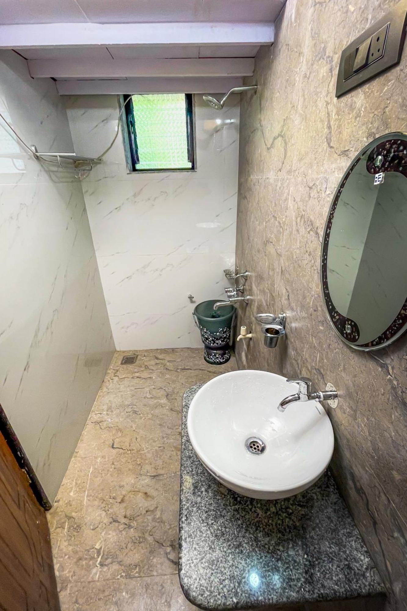 Bbn Serviced Apartment Calangute Zimmer foto